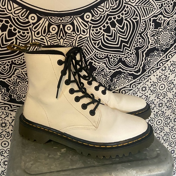 Dr. Martens Shoes - new! white doc martens